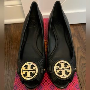Tory Burch peep toe shoes | Size 9